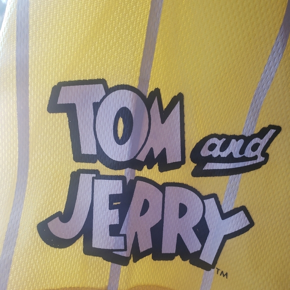 3X Tom and Jerry Yellow Jersey button up - Picture 3 of 5